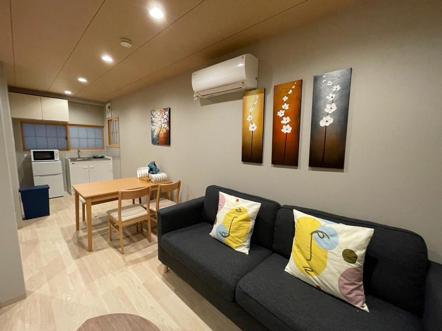 Tamatsukan 玉津館, Kansai Airport 關西空港 57 Mins, Namba 6 Mins, Nihonbashi 4 Mins, Universal Studio 37 Mins, Nara 30 Mins, Walk Jr Tsuruhashi 7 Mins, Early Check In Ōsaka Exterior foto